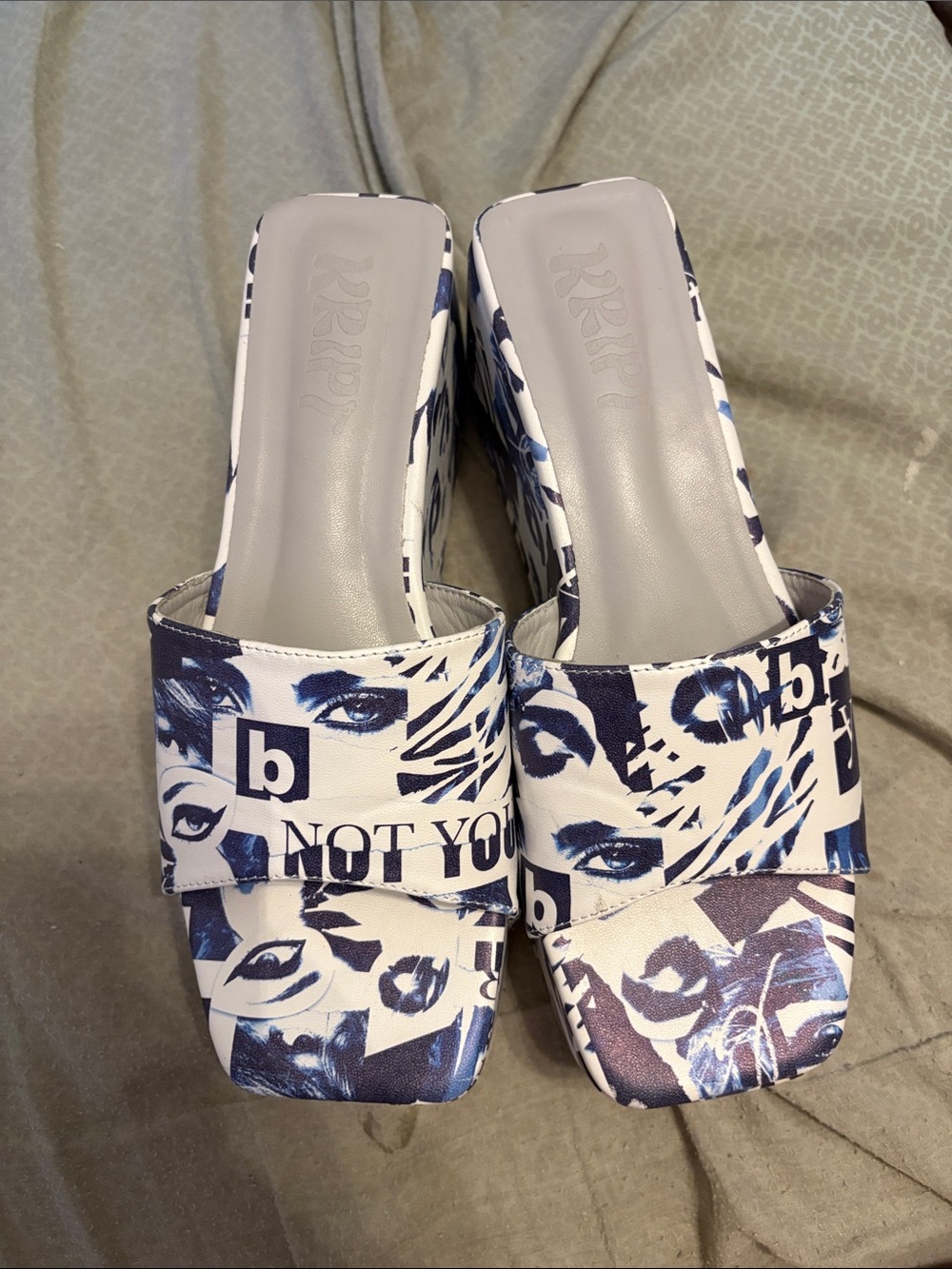 The Kript Graphic Face Print Platform Sandals